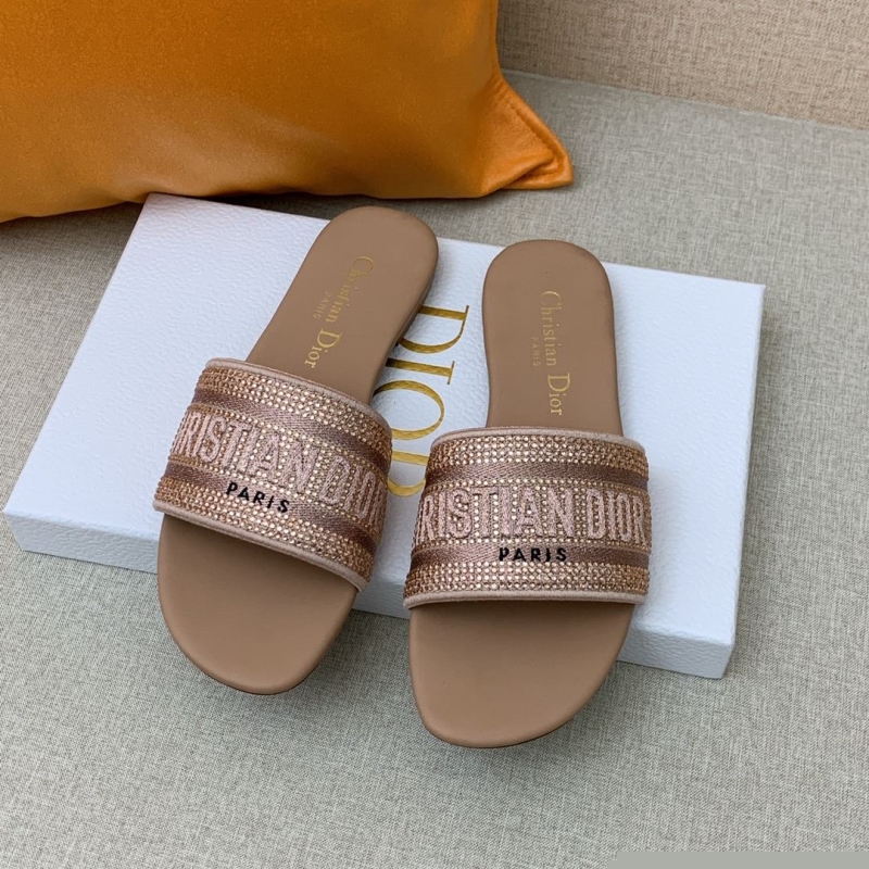ch**an D*or slippers